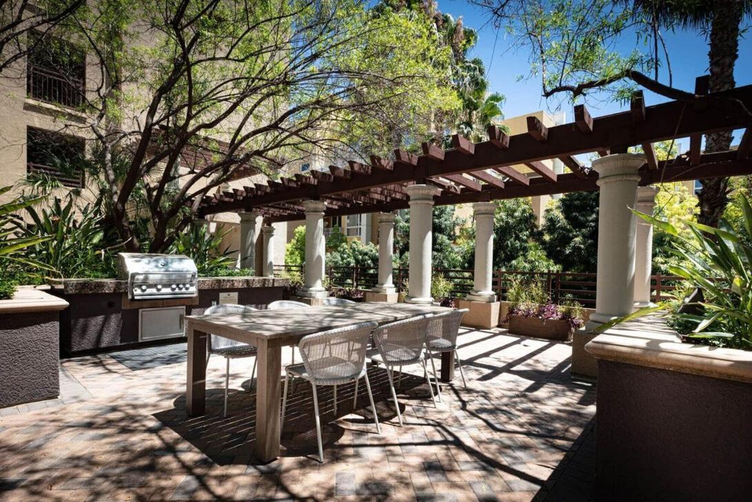 Woodland Hills Luxury Apt 2 Bed Ca Los Angeles Exterior foto
